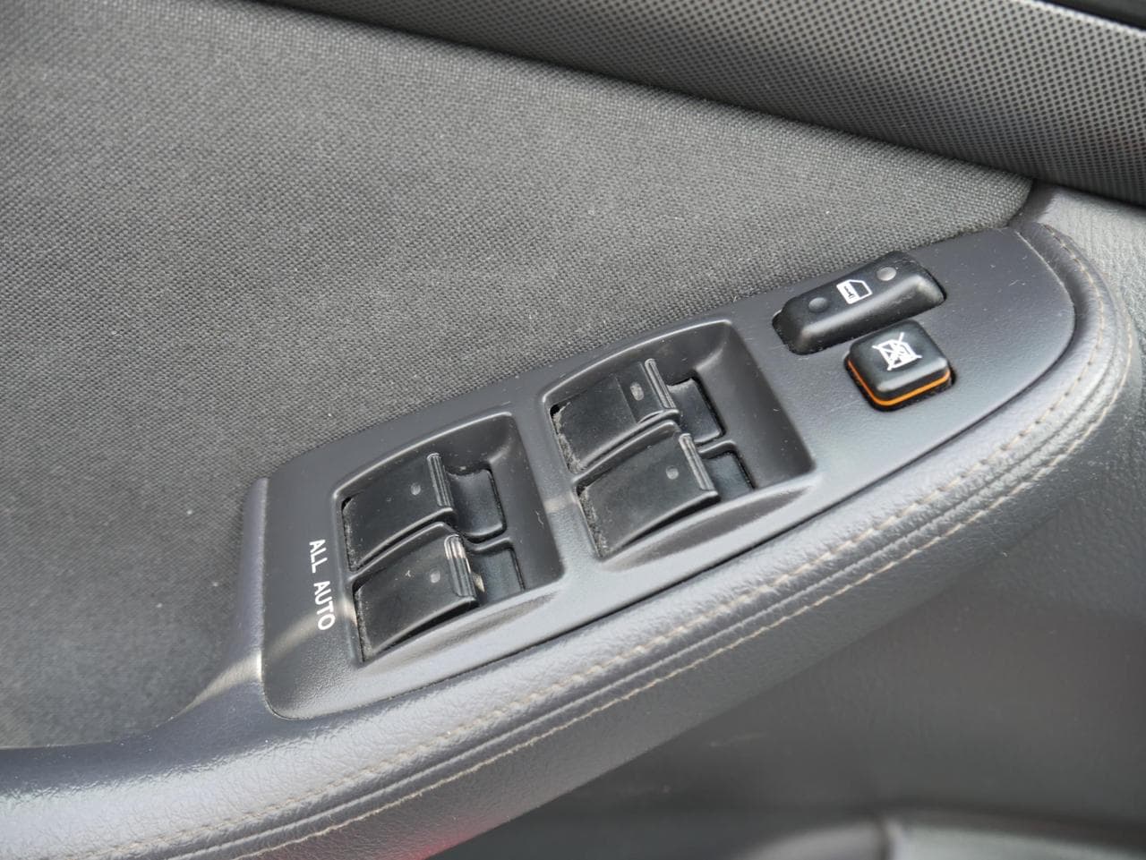 2005 Toyota Avensis - 11