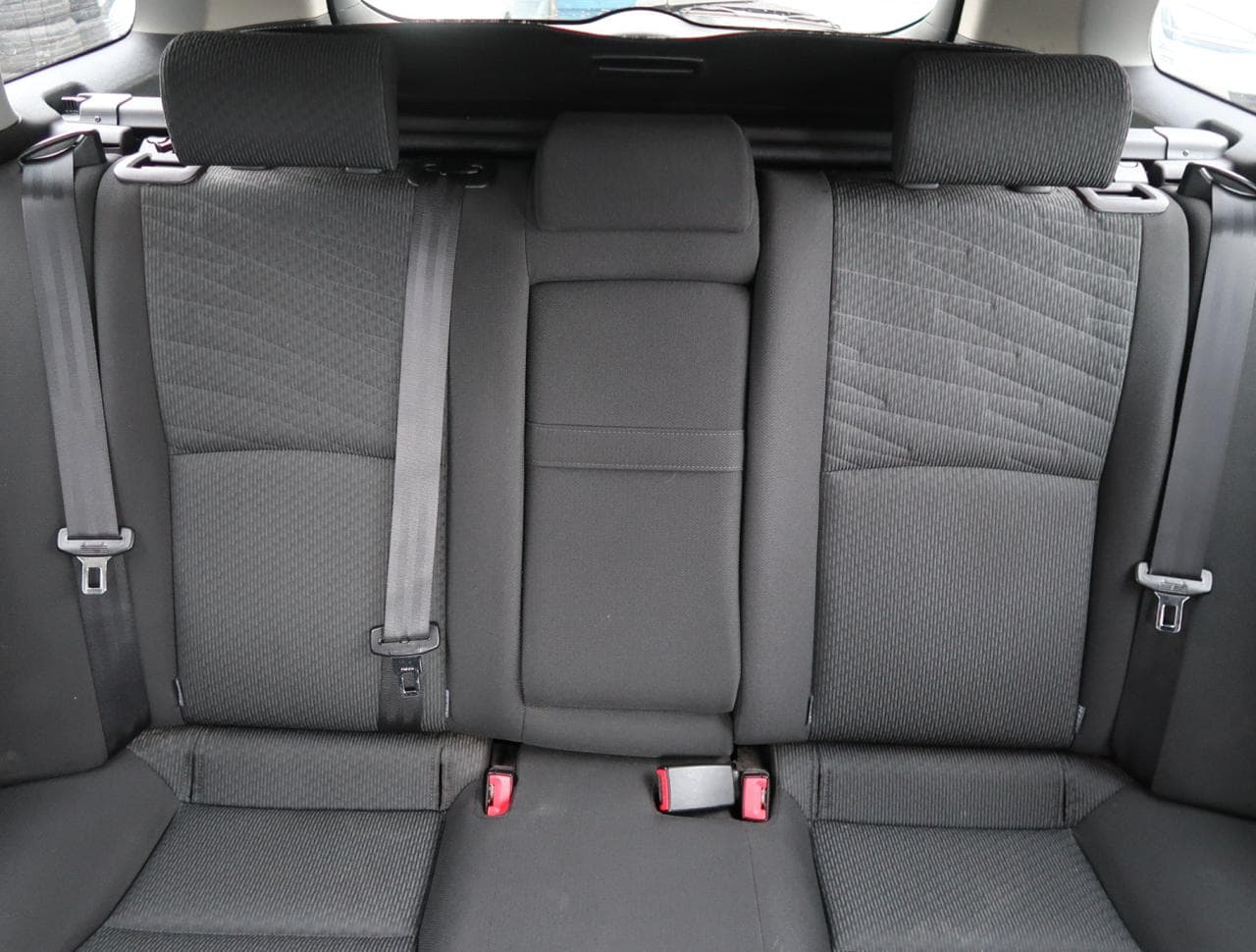 2011 Toyota AVENSIS - 14
