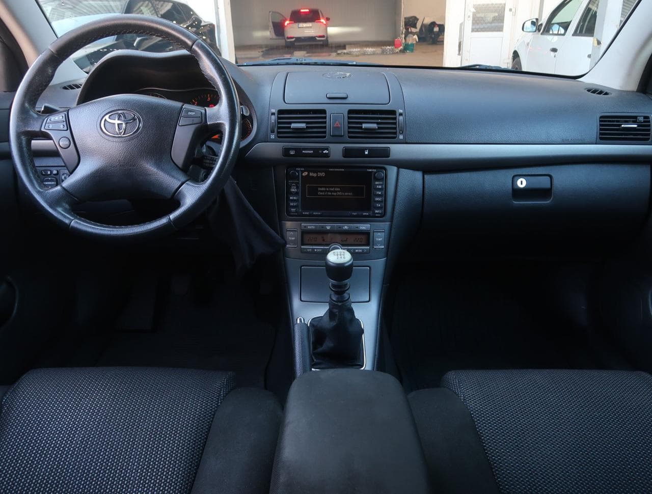 2008 Toyota AVENSIS - 10