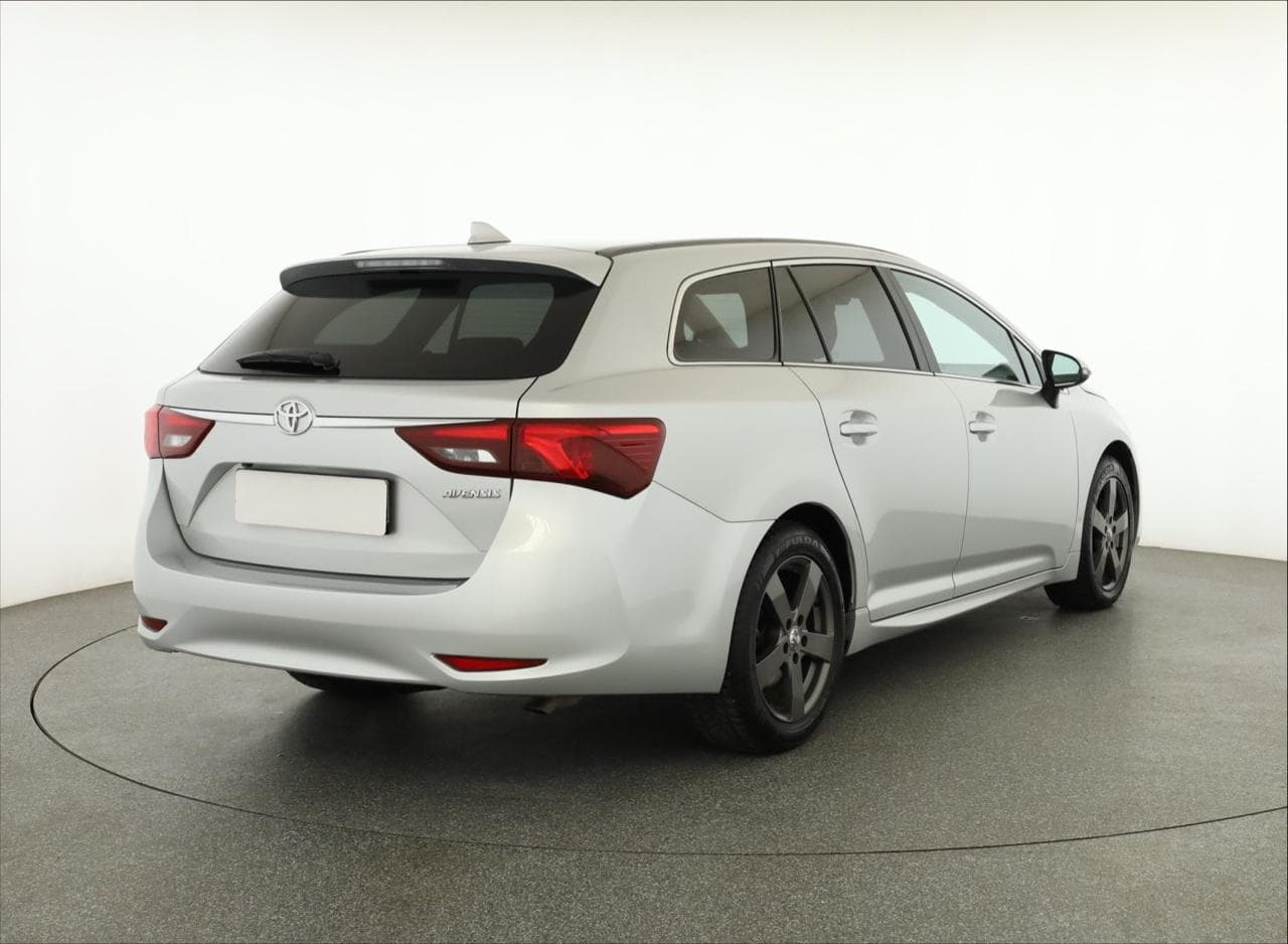 2017 Toyota AVENSIS - 7