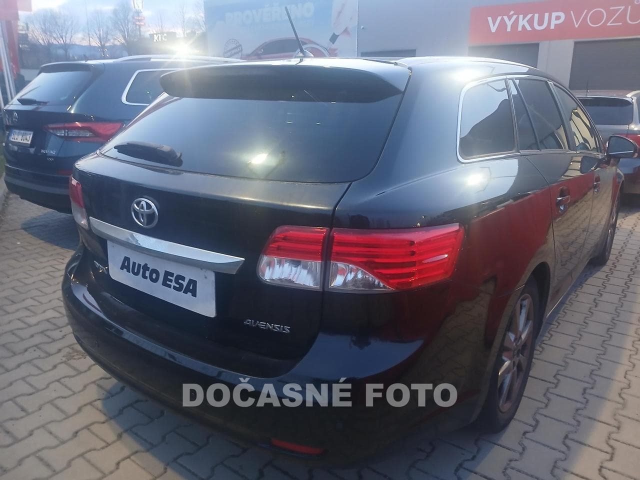 2013 Toyota AVENSIS - 2