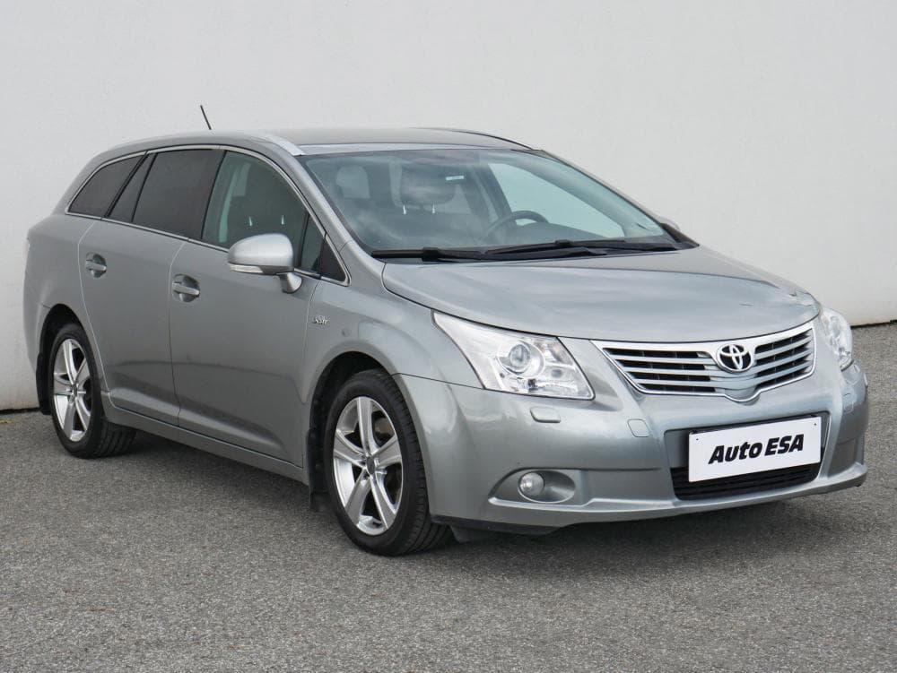 2011 Toyota AVENSIS