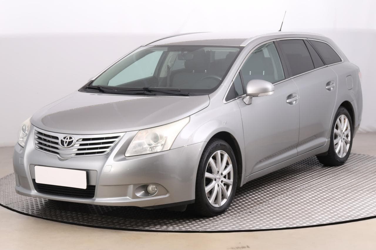 2010 Toyota AVENSIS - 5
