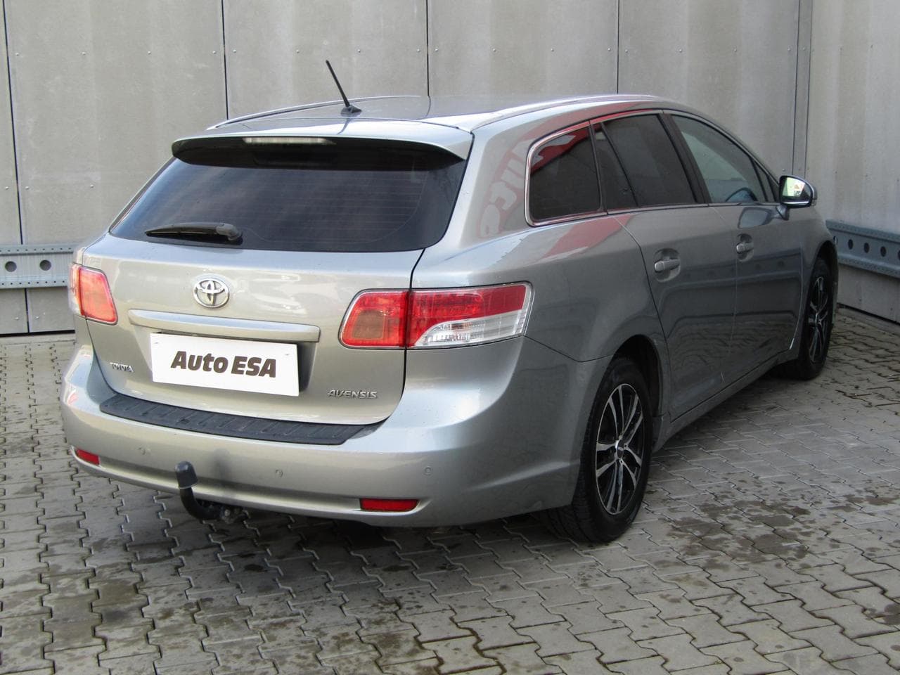 2010 Toyota AVENSIS - 7