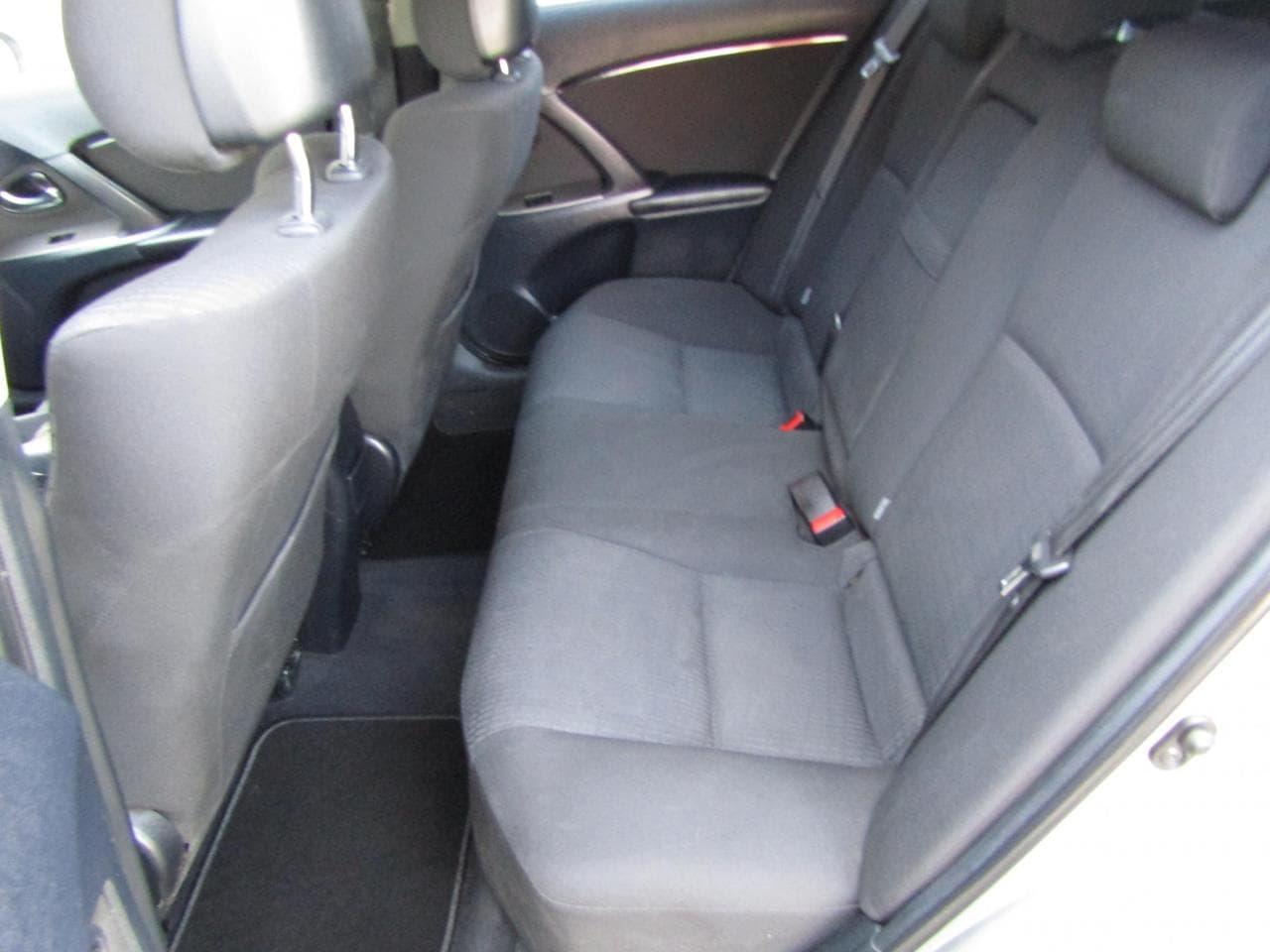 2010 Toyota AVENSIS - 16