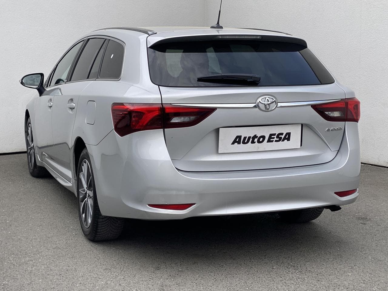 2016 Toyota AVENSIS - 6