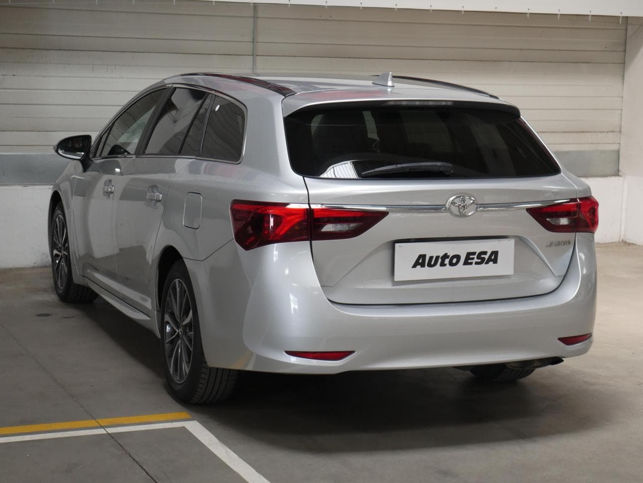2017 Toyota AVENSIS - 4