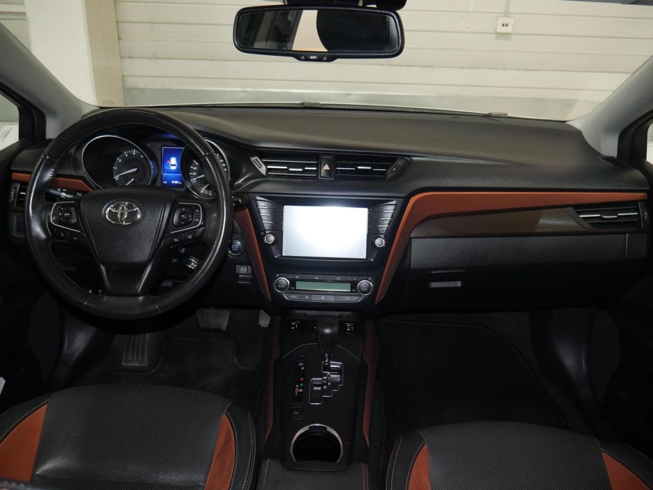 2017 Toyota AVENSIS - 8