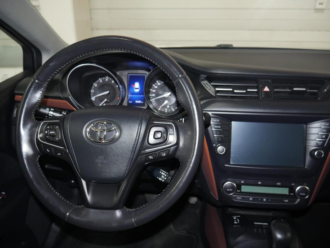 2017 Toyota AVENSIS - 13