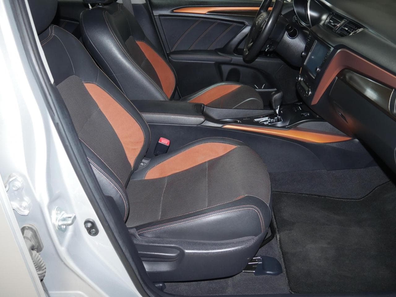 2017 Toyota AVENSIS - 12