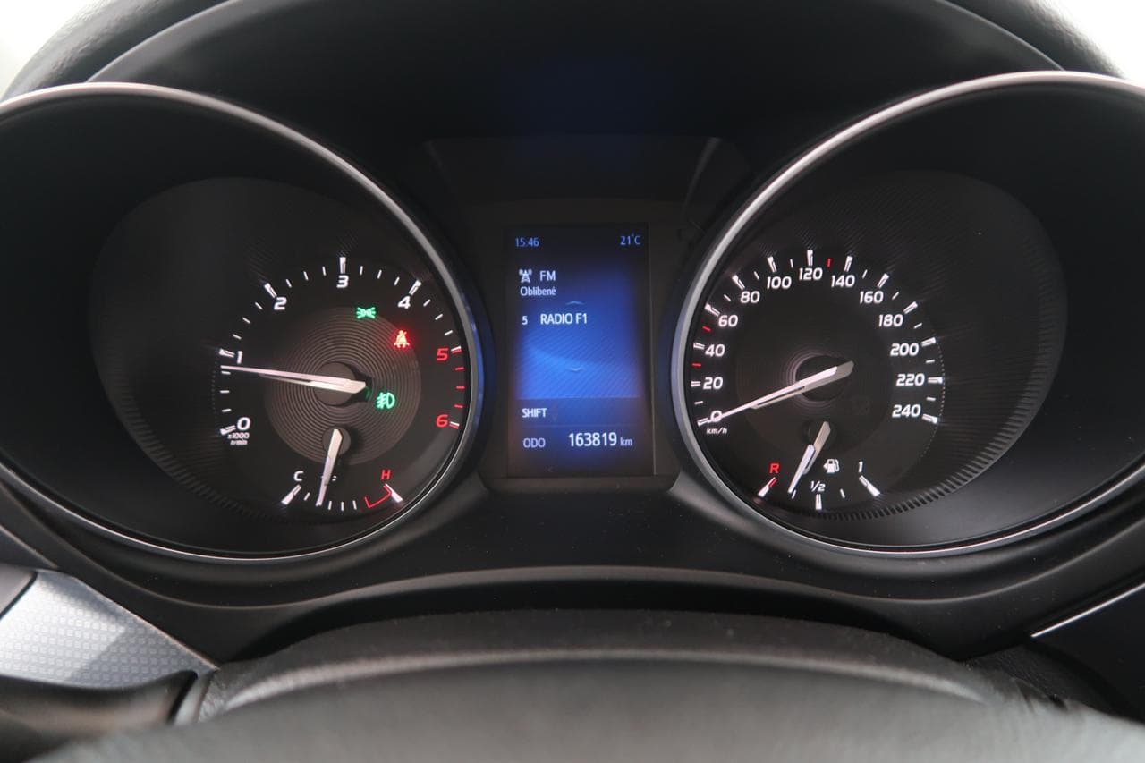 2015 Toyota AVENSIS - 29
