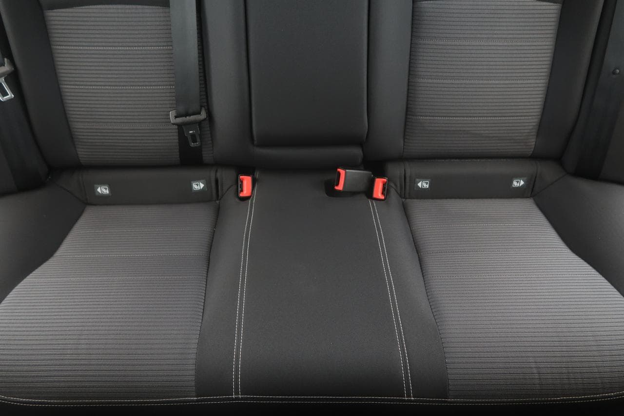 2015 Toyota AVENSIS - 21