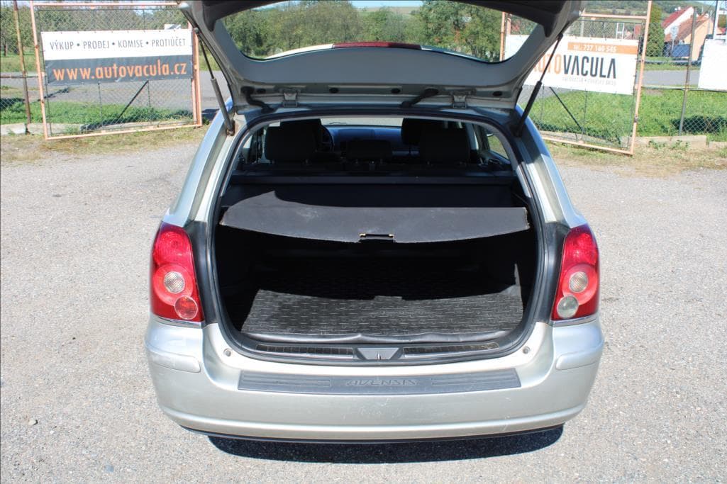 2006 Toyota AVENSIS - 13