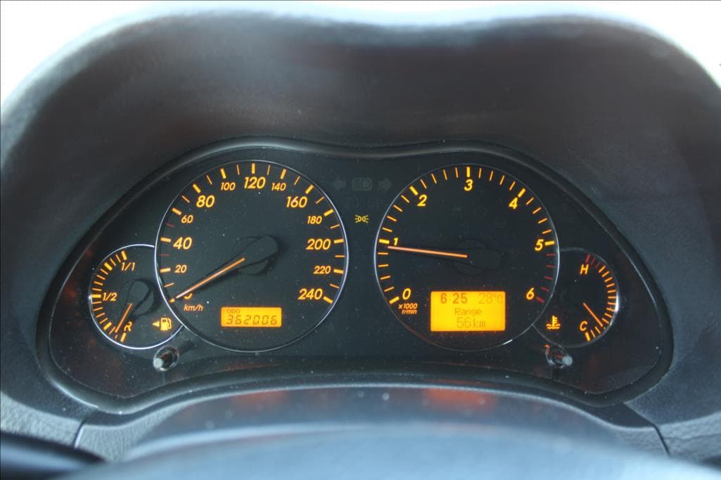 2006 Toyota AVENSIS - 15