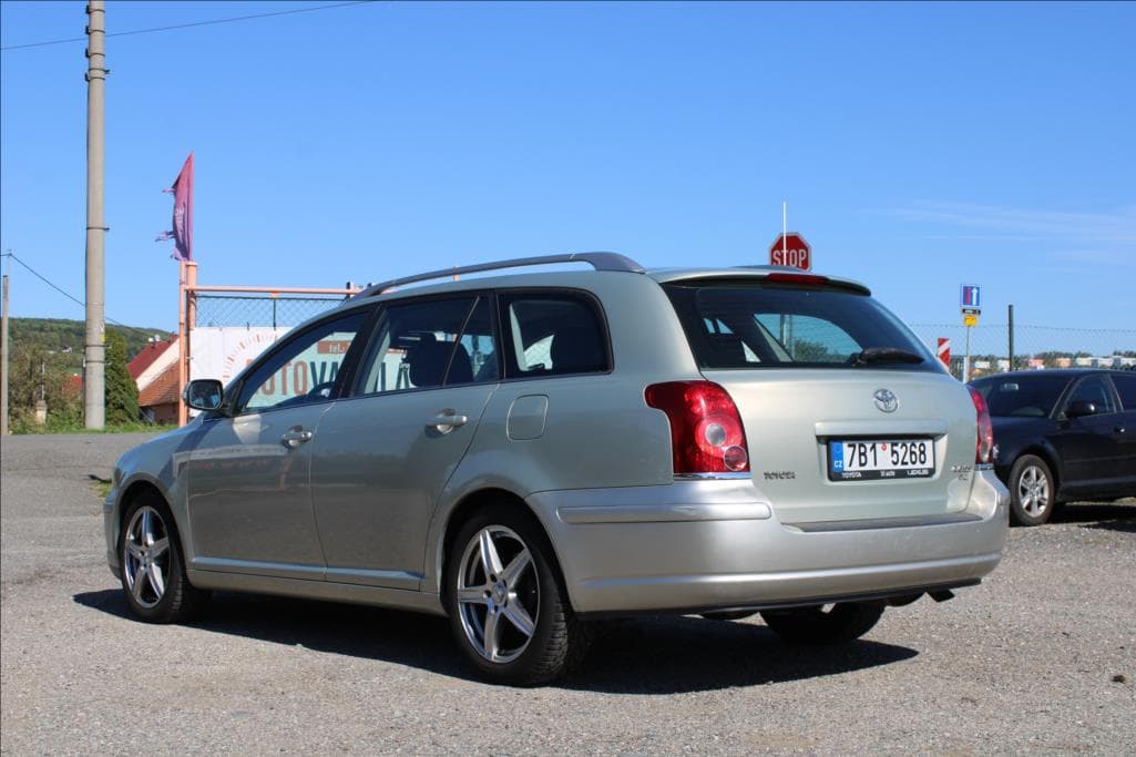2006 Toyota AVENSIS - 7