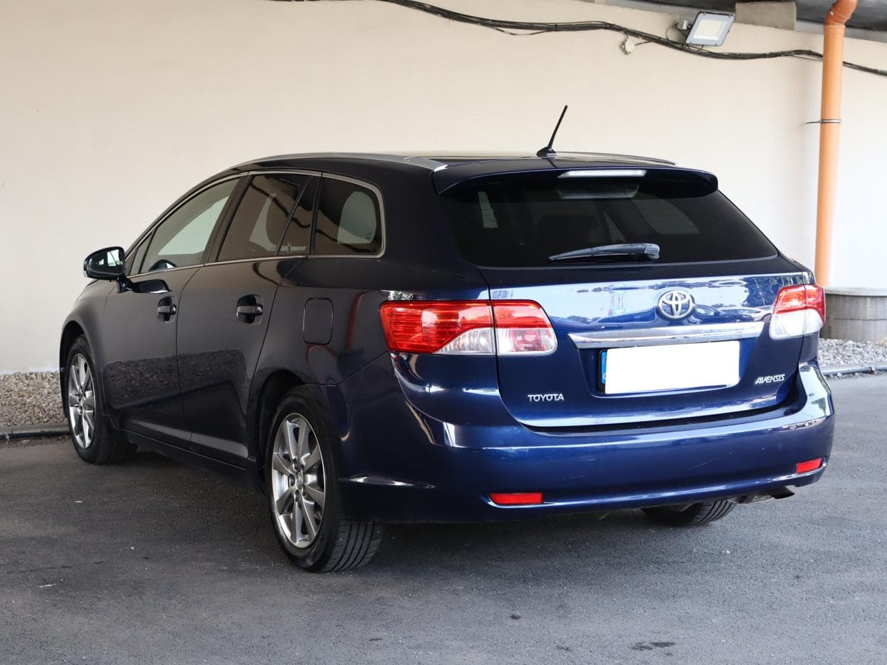 2012 Toyota AVENSIS - 5