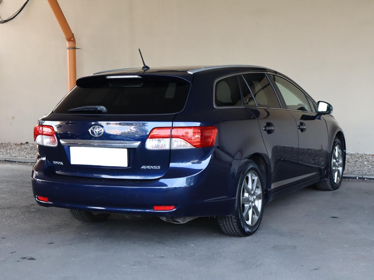 2012 Toyota AVENSIS - 7