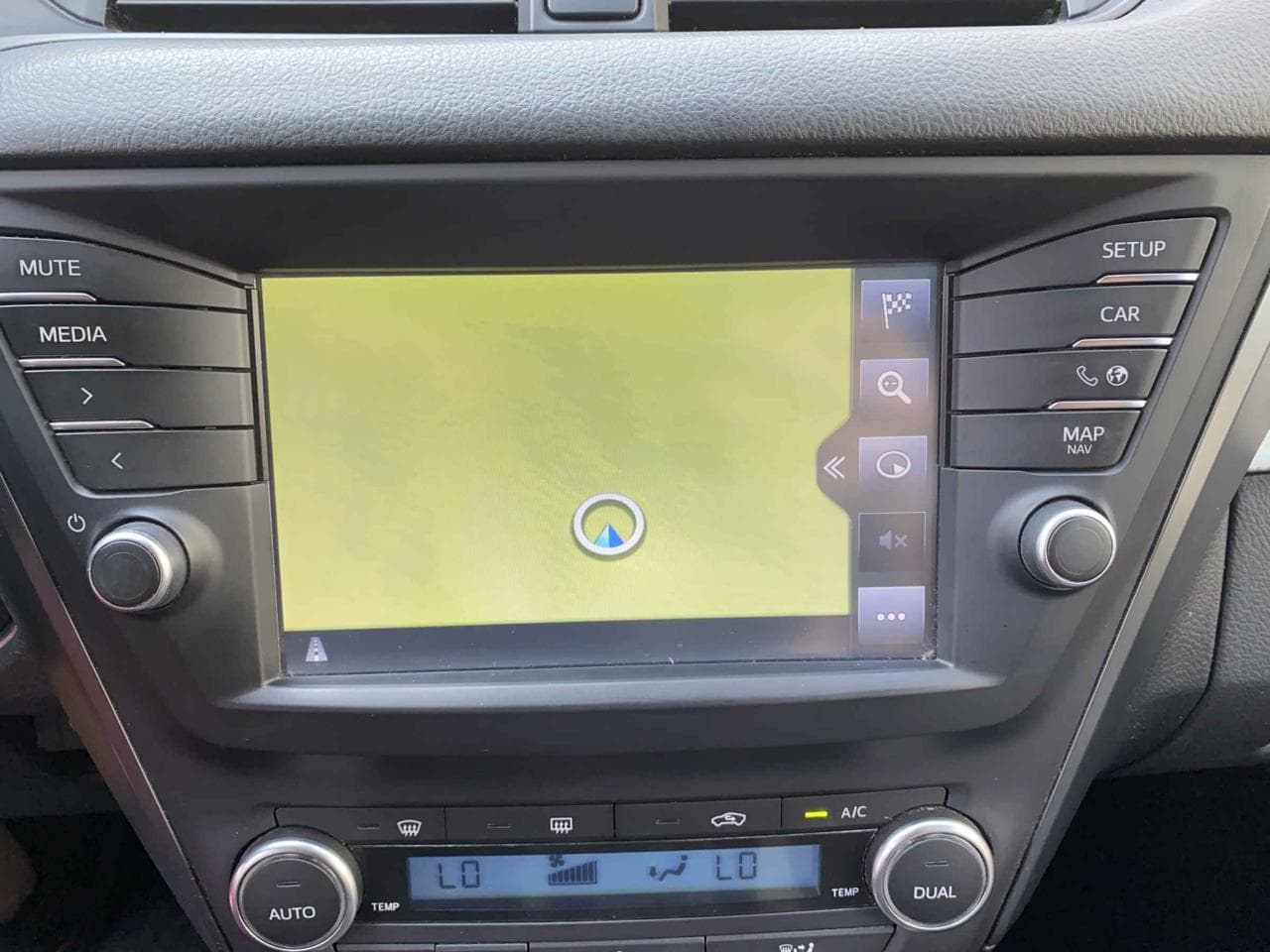 2018 Toyota AVENSIS - 18
