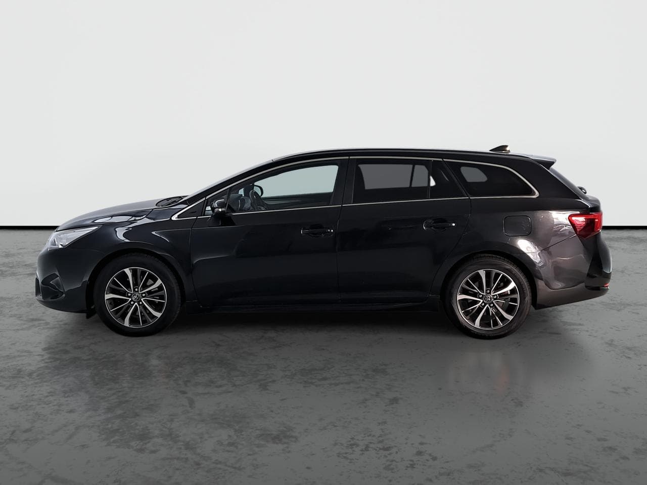 2017 Toyota AVENSIS - 4