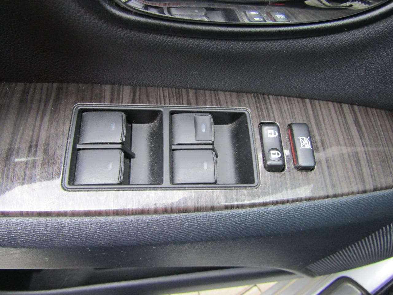 2013 Toyota AVENSIS - 12