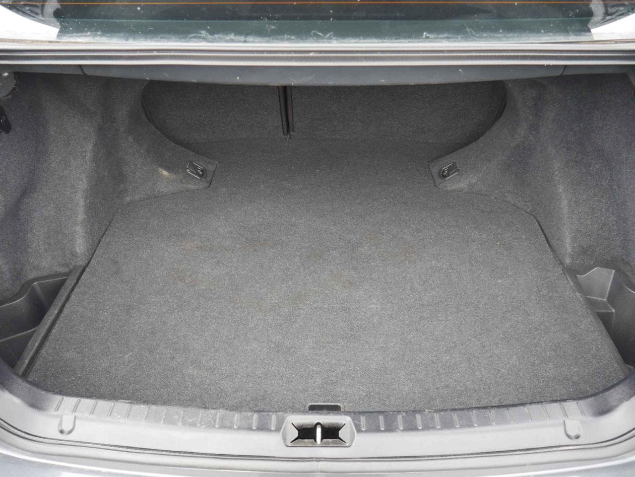 2005 Toyota AVENSIS - 7