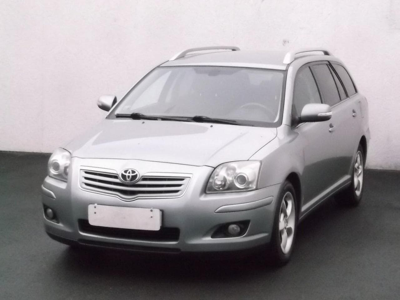 2005 Toyota AVENSIS - 3