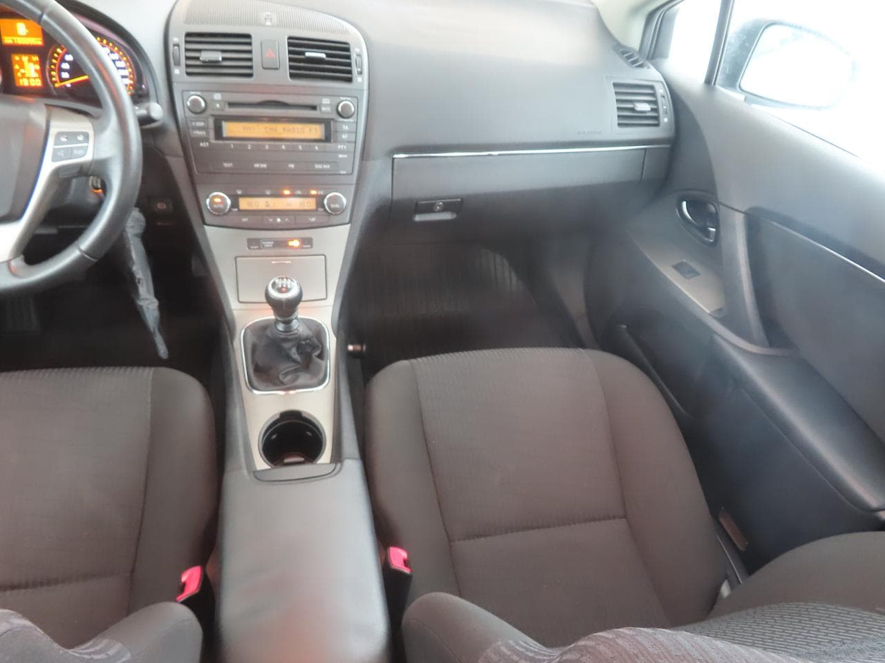 2009 Toyota AVENSIS - 11