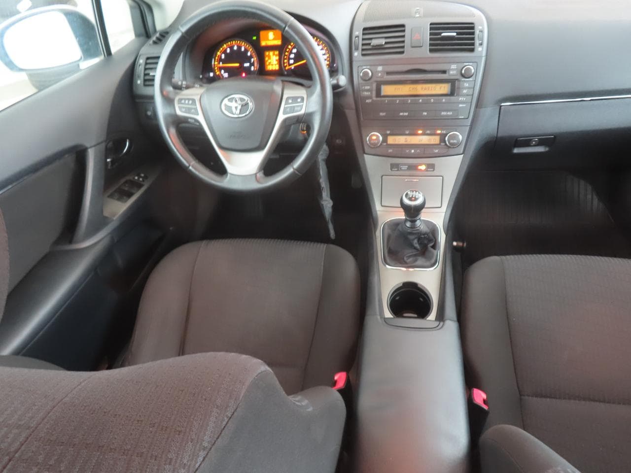 2009 Toyota AVENSIS - 9