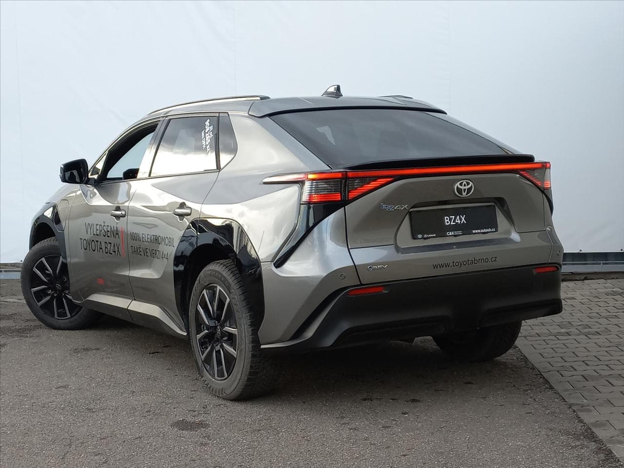 2025 Toyota Bz4x - 6