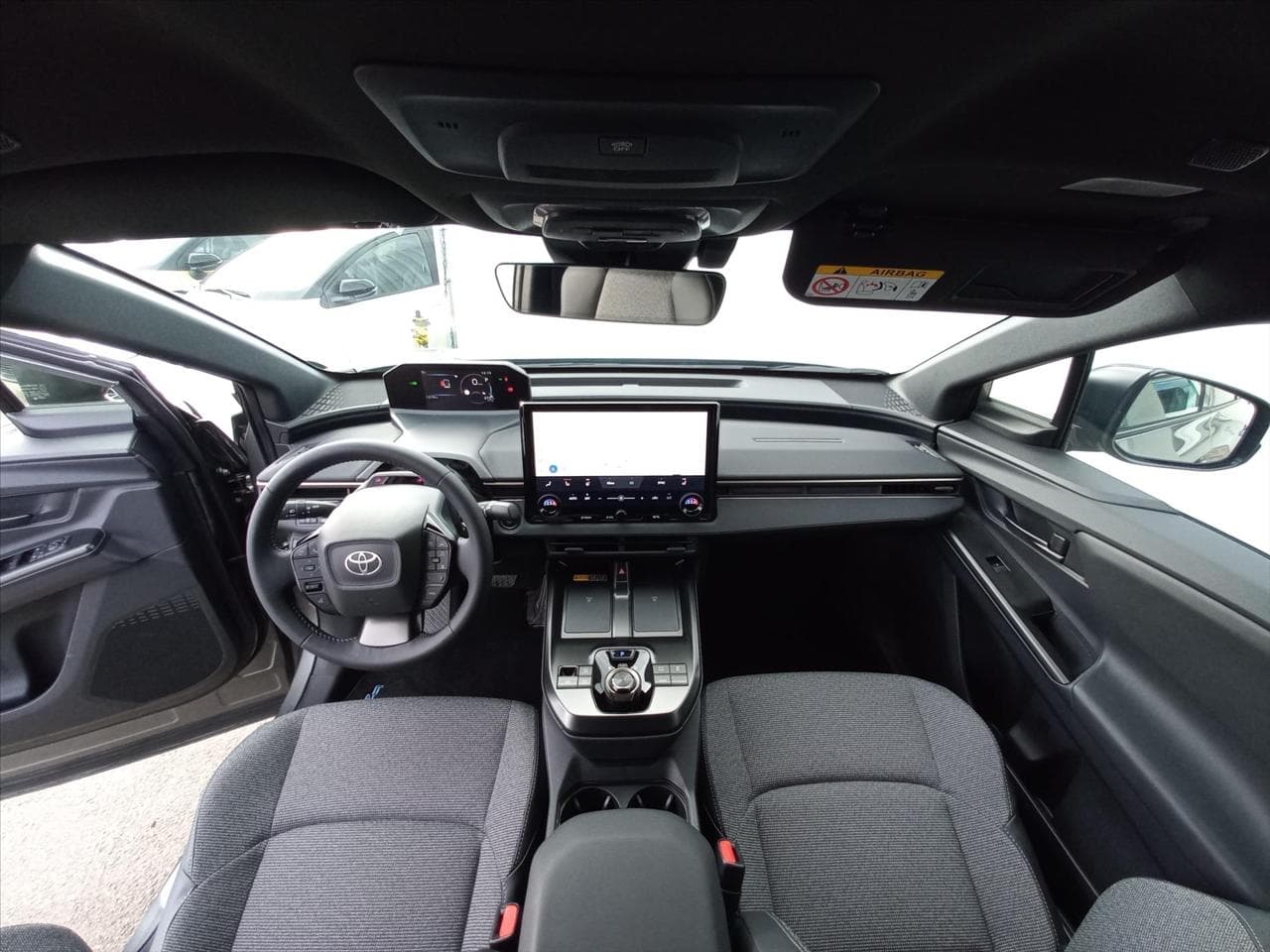 2025 Toyota Bz4x - 12