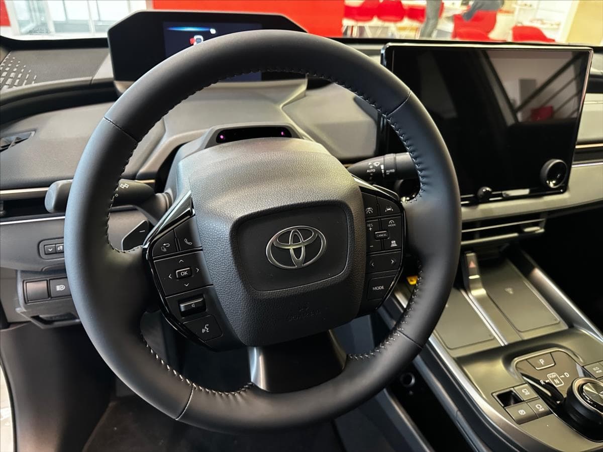 2025 Toyota Bz4x - 9