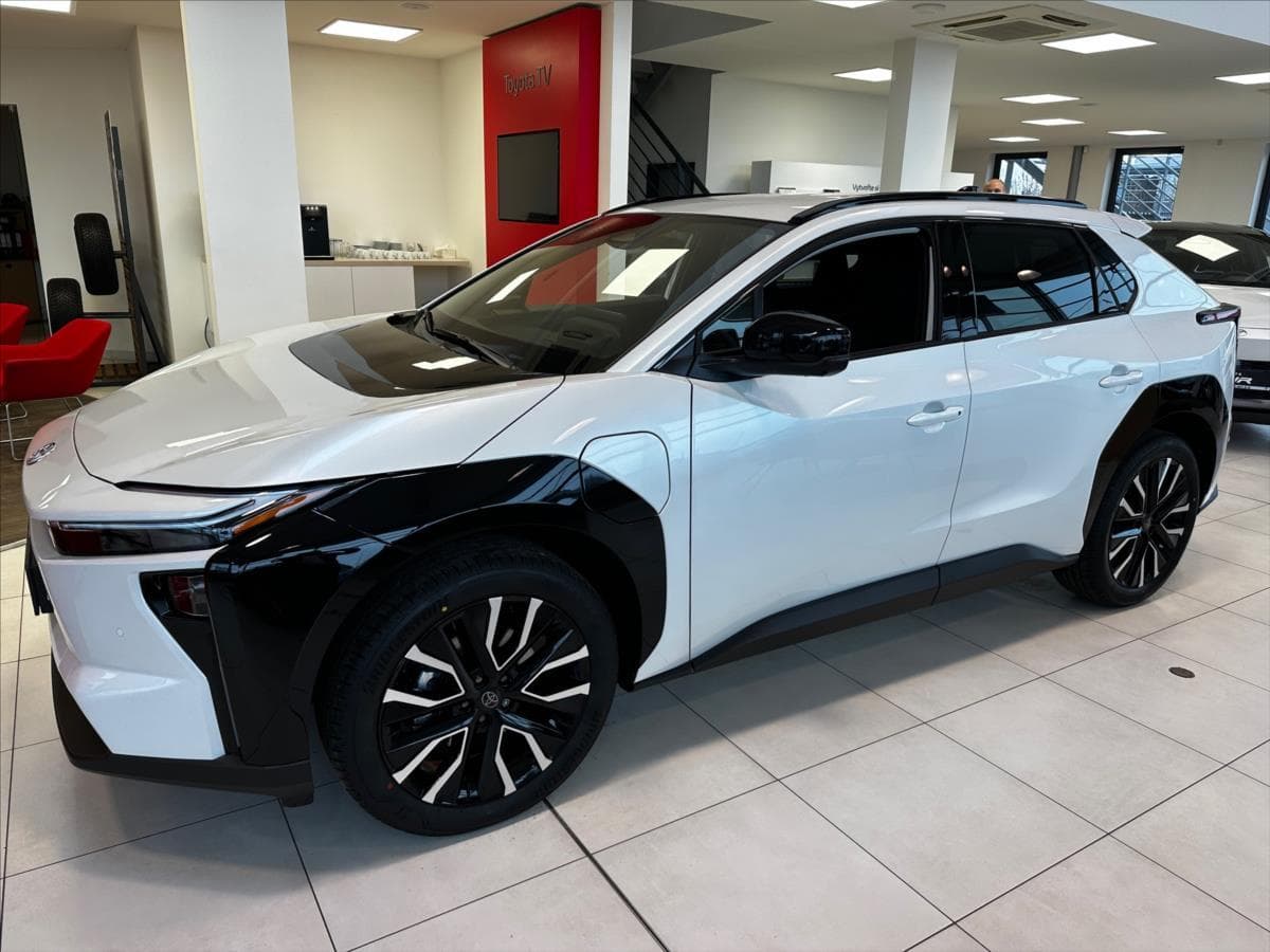 2025 Toyota Bz4x - 2