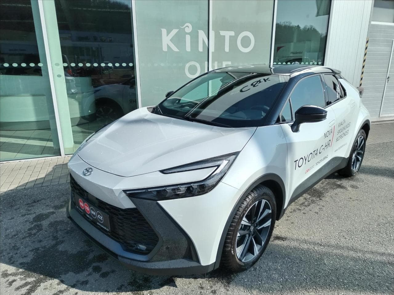 Toyota C-HR 1,8 HYBRID e-CVT  STYLE CUV