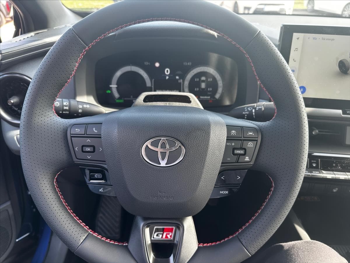 2026 Toyota C-Hr - 9