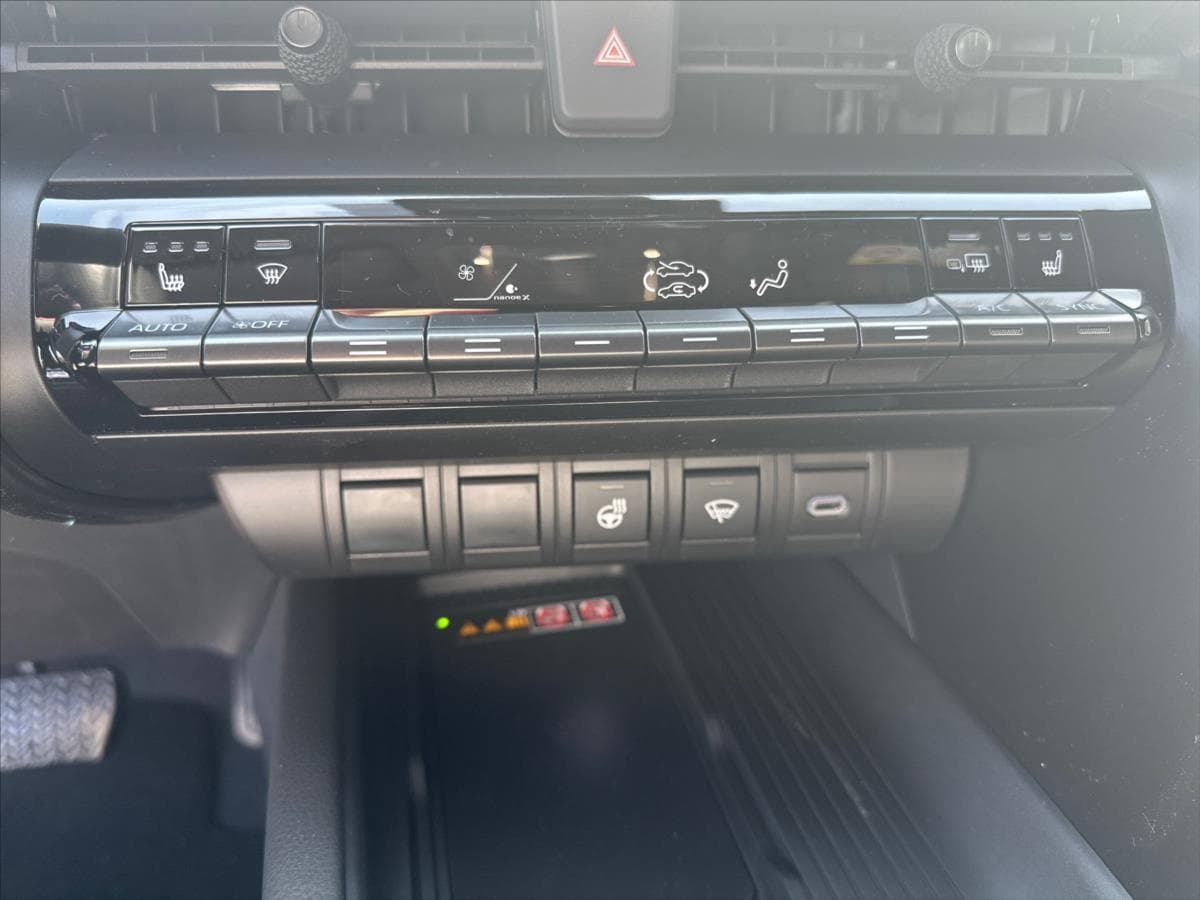 2026 Toyota C-Hr - 12