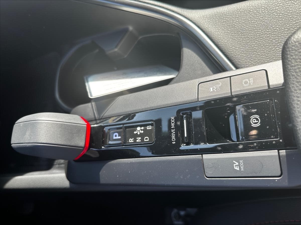 2026 Toyota C-Hr - 13