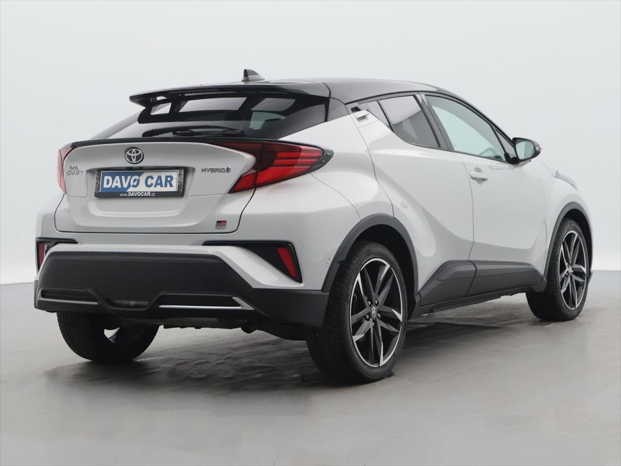 2022 Toyota C-HR - 9