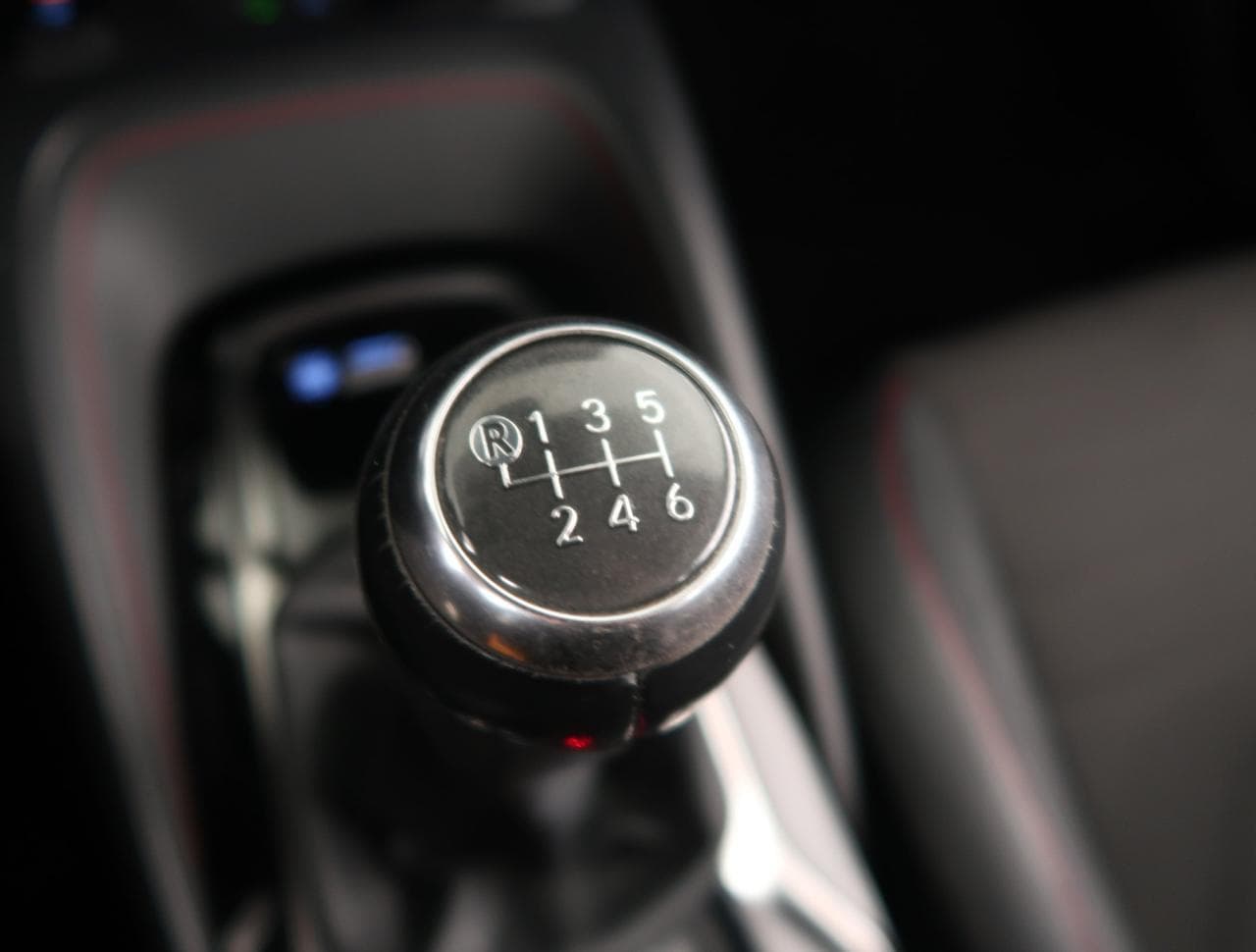 2019 Toyota COROLLA - 19