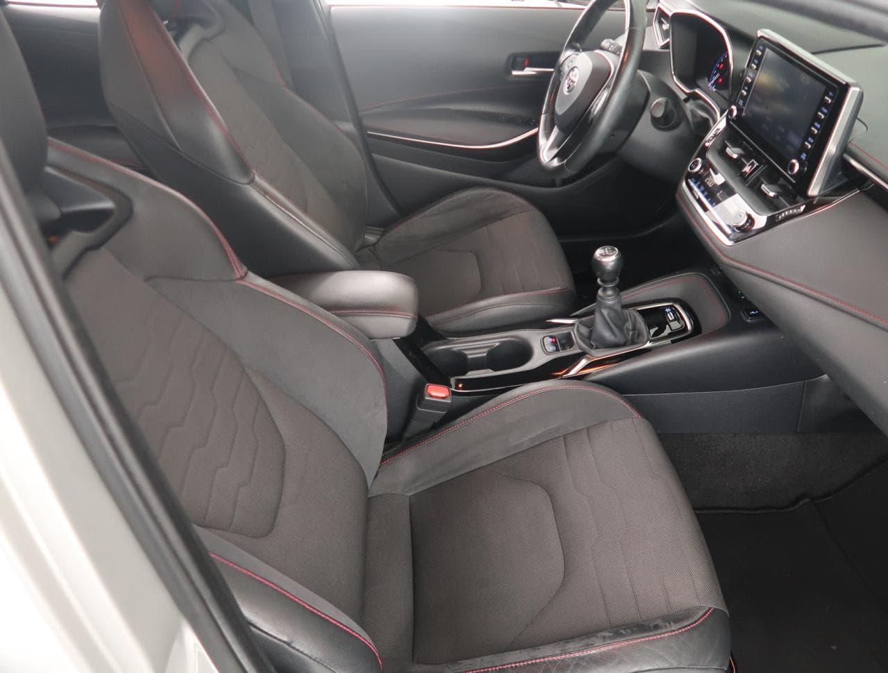 2019 Toyota COROLLA - 12