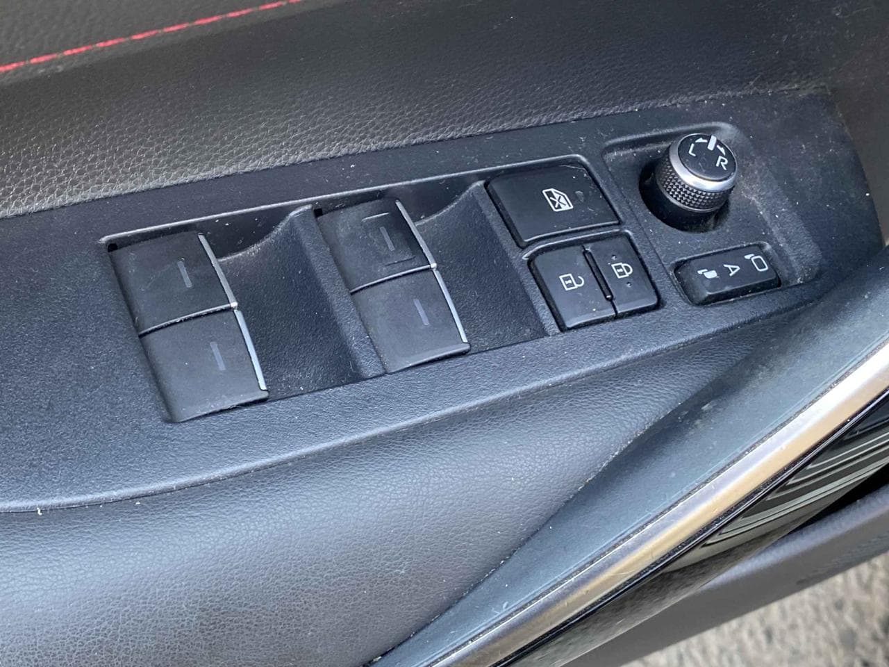 2019 Toyota COROLLA - 11