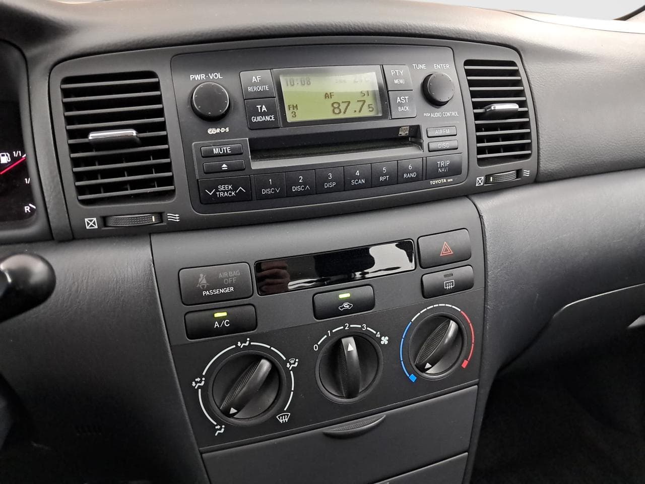 2005 Toyota COROLLA - 18