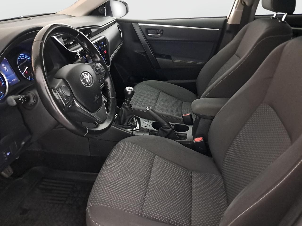 2017 Toyota COROLLA - 16