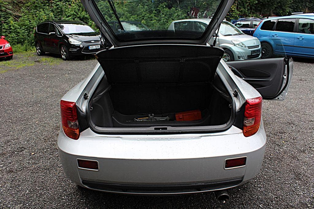 2000 Toyota Celica - 16