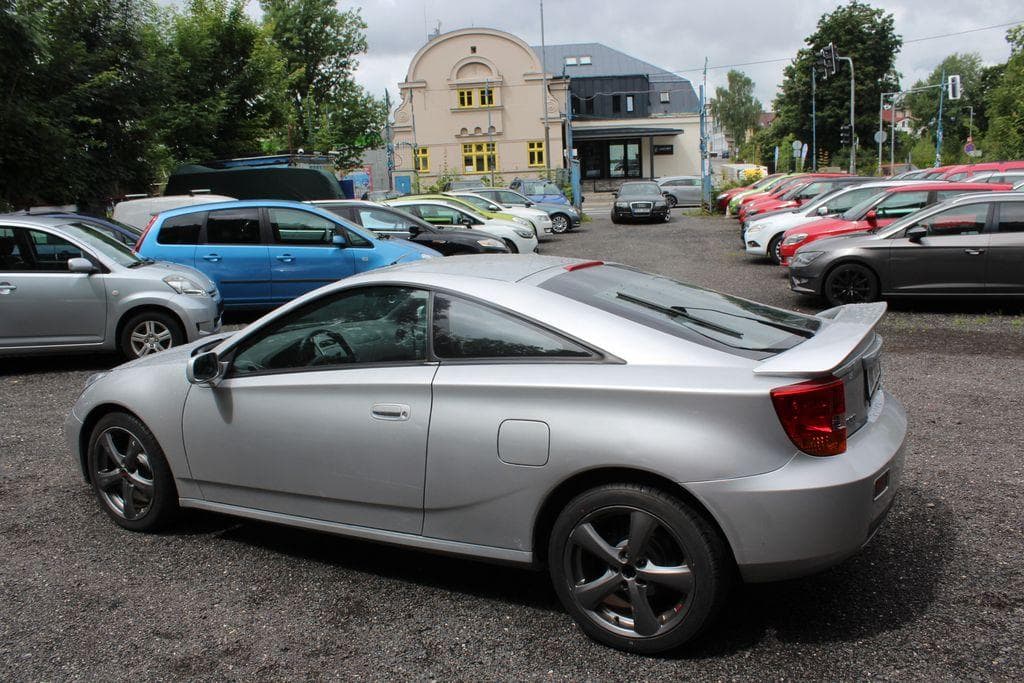 2000 Toyota Celica - 9