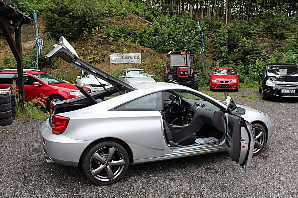 2000 Toyota Celica - 17