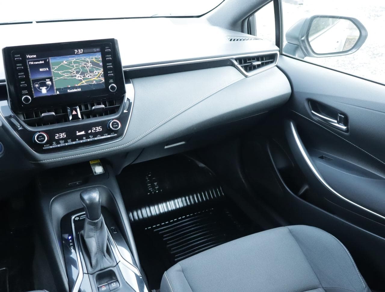 2022 Toyota Corolla - 13