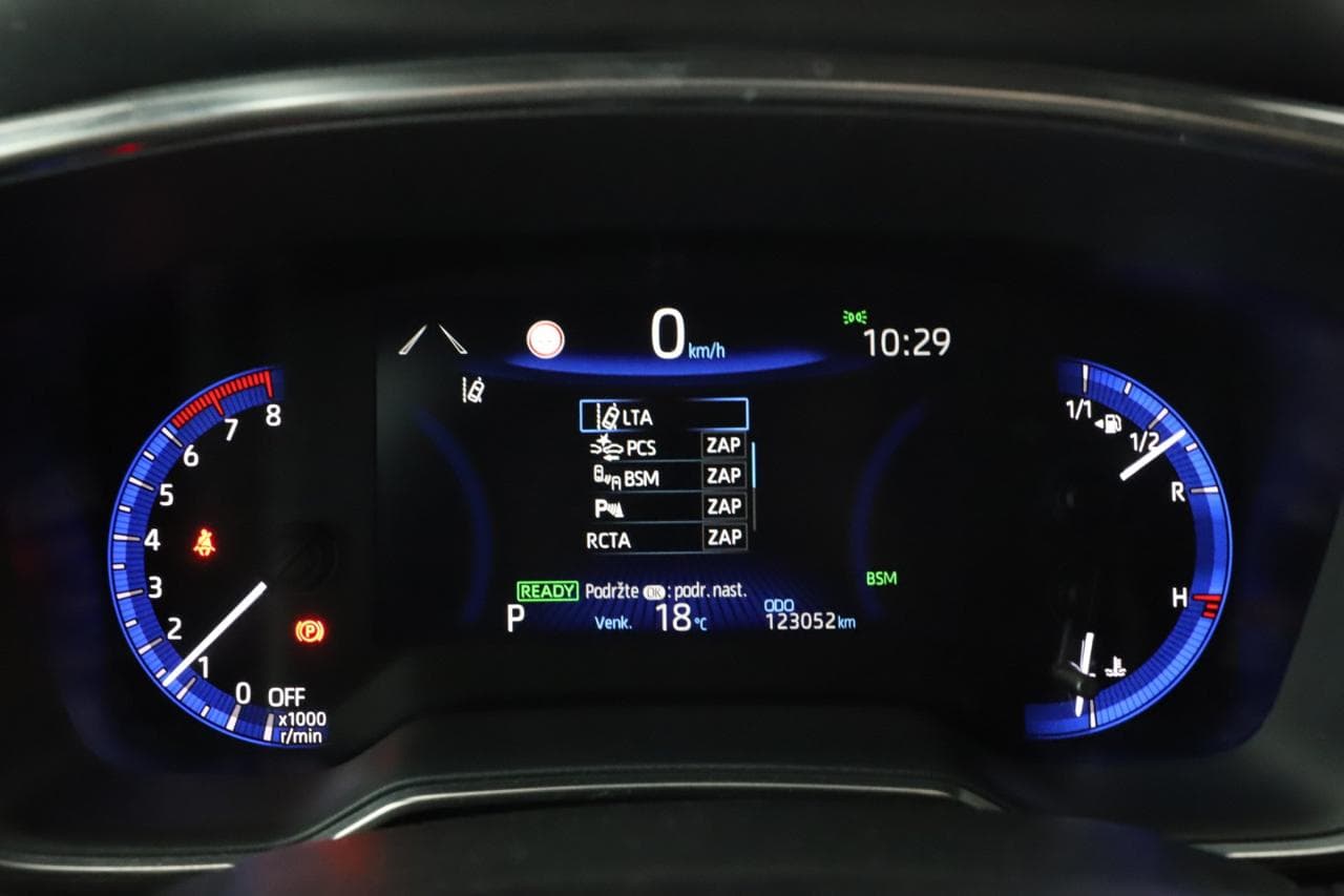 2021 Toyota Corolla - 33