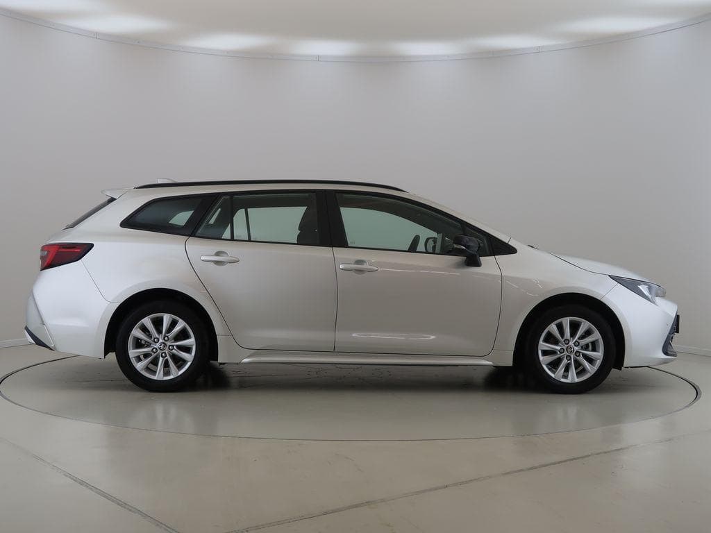2025 Toyota COROLLA - 4