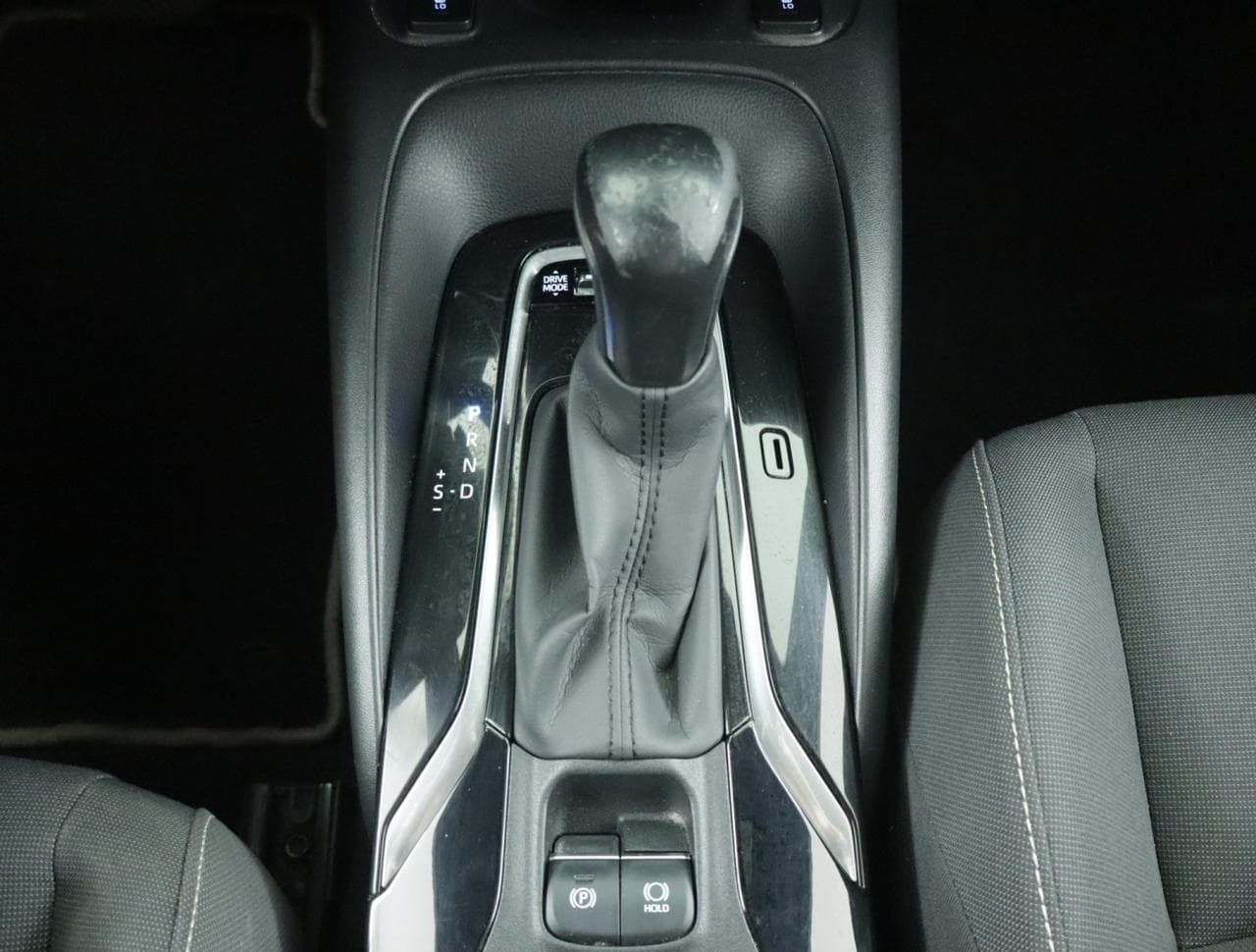 2021 Toyota COROLLA - 19