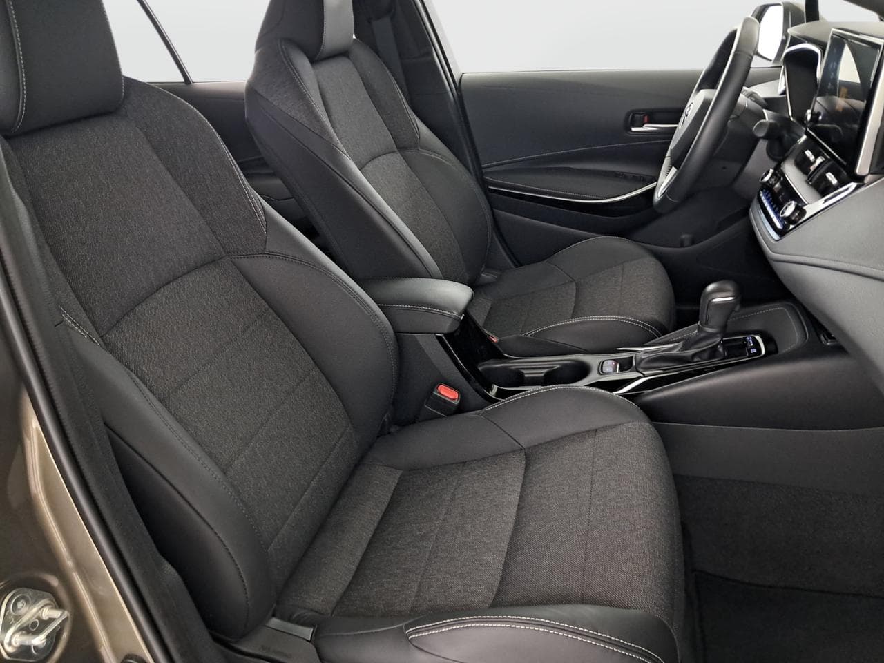 2023 Toyota COROLLA - 12